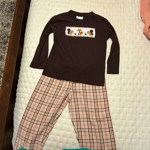 Matching toddler boys Woodlands set